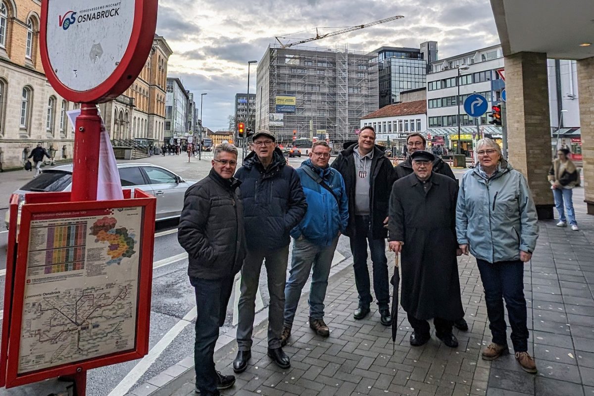 SPD-Mitglieder sind sich einig: Die neue Schnellbusverbindung und der neue Halbstundentakt sind schon jetzt ein echter Gewinn für die Mobilität im Wittlager Land.