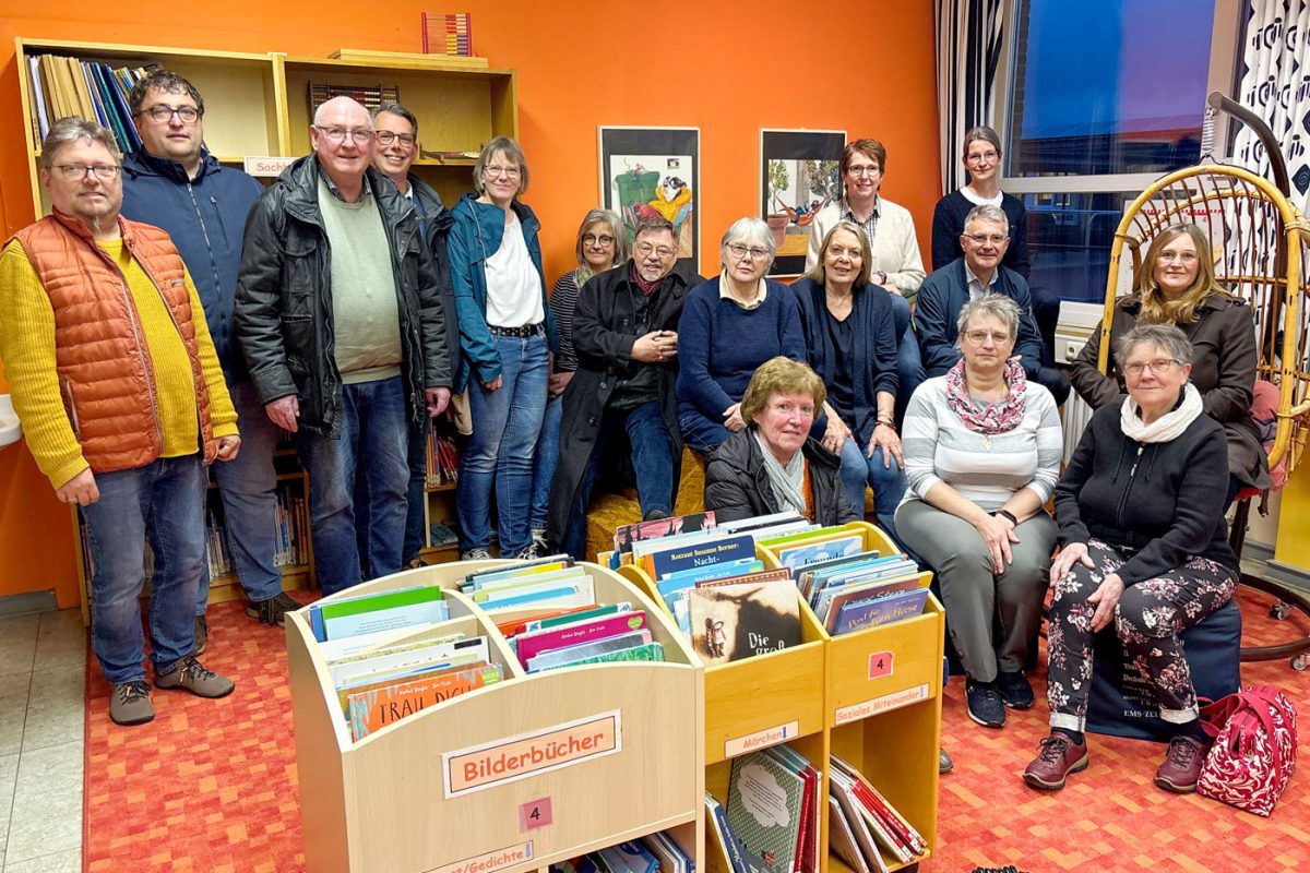 Vertretende der SPD Bad Essen in der Grundschule Lintorf. Einige waren hier vor Jahrzehnten selbst Schüler.