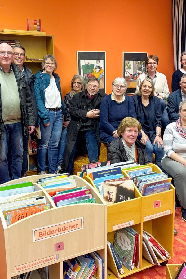Vertretende der SPD Bad Essen in der Grundschule Lintorf. Einige waren hier vor Jahrzehnten selbst Schüler.